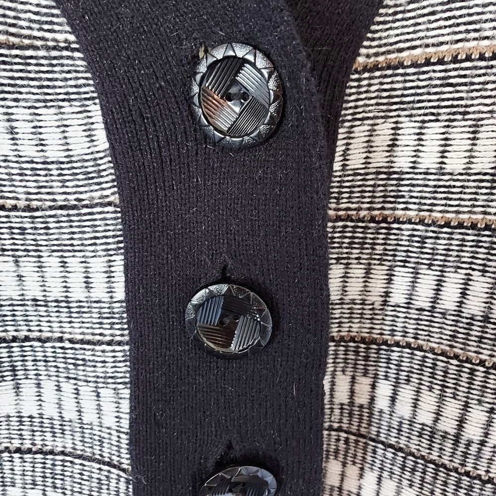 PAPA CARDIGAN - Picture 3 of 8